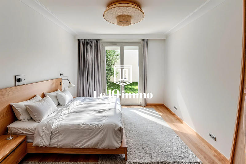 Maison - 171 m² - 8 pièces