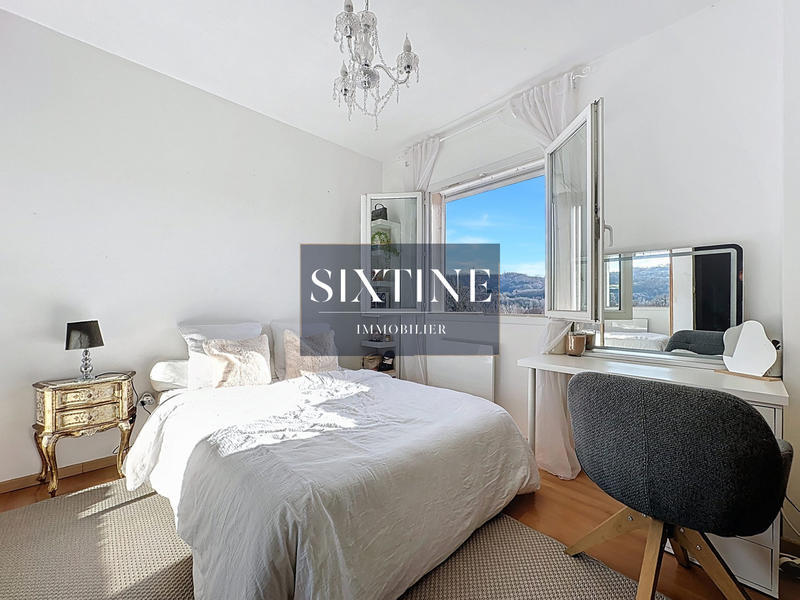 Maison - 193 m² - 8 pièces