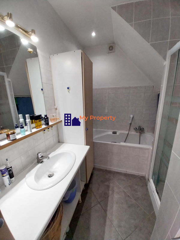 Maison - 75 m² - 5 pièces