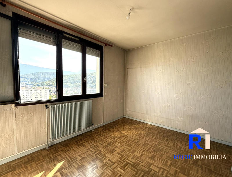 Appartement - 97 m² - 5 pièces
