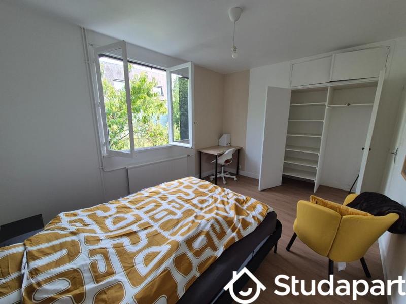 Chambre - 12 m² - 1 pièce