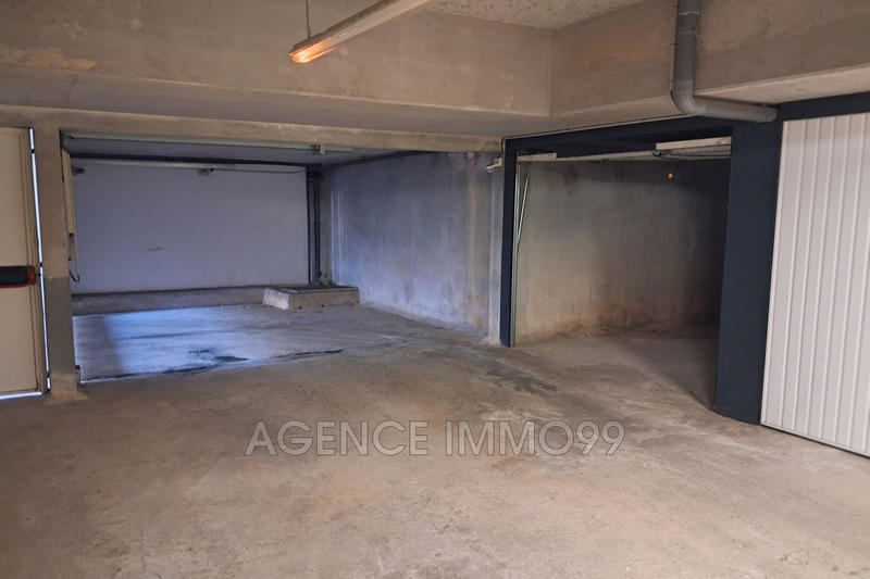 Parking / Garage - 13 m²