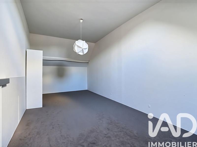 Maison - 325 m² - 7 pièces