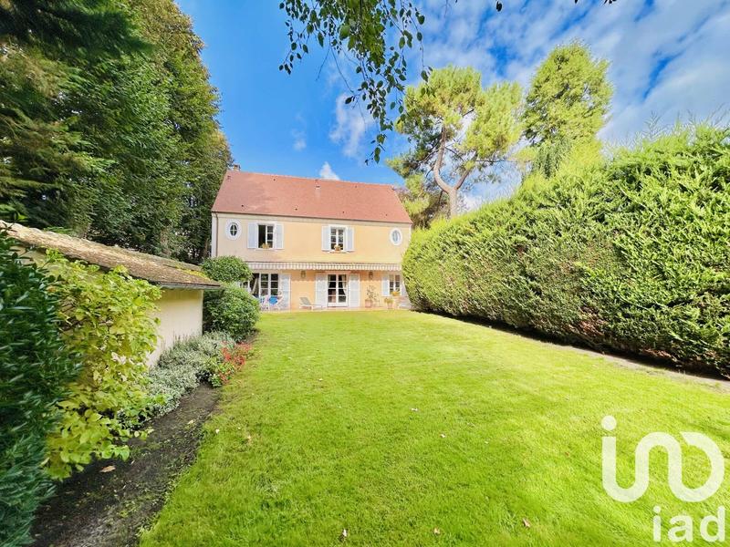 Maison - 200 m² - 7 pièces