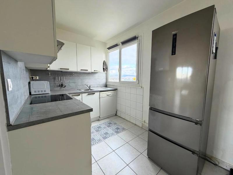 Appartement - 84 m² - 4 pièces