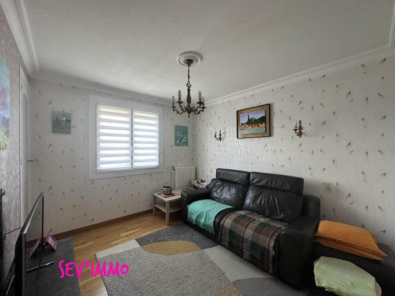 Maison - 97 m² - 5 pièces