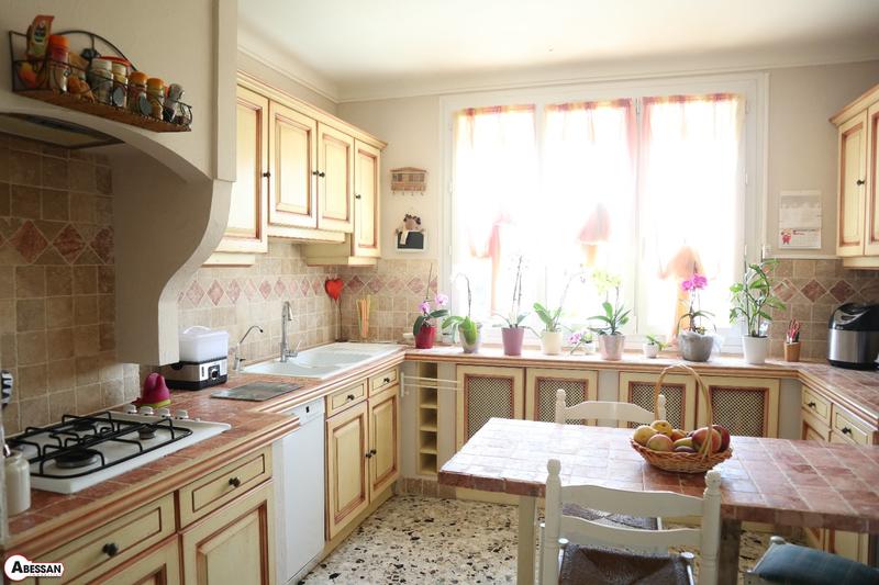 Maison - 220 m² - 7 pièces