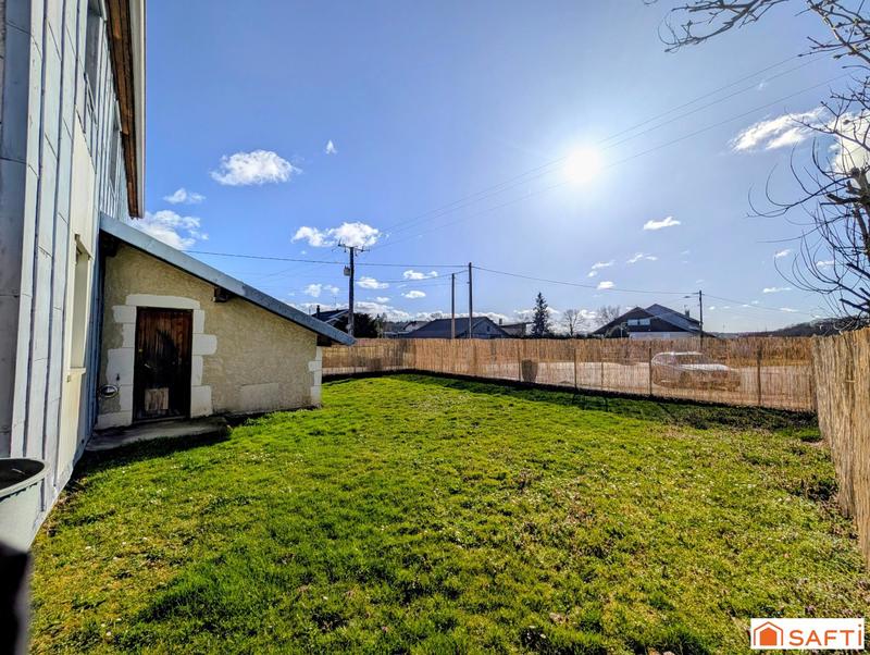 Maison - 227 m² - 10 pièces