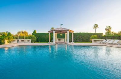 Villa - 450 m² - 8 pièces