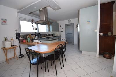 Villa - 228 m² - 7 pièces