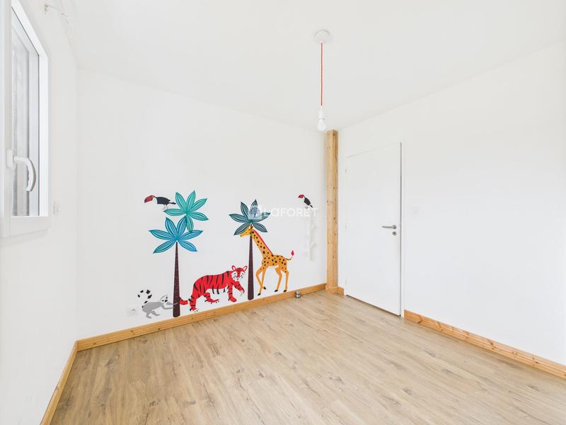 Maison - 103 m² - 4 pièces