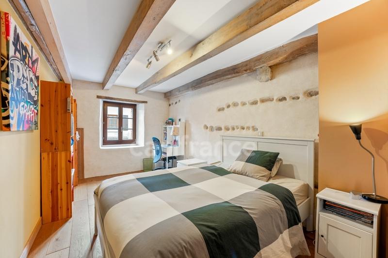 Corps de ferme - 324 m² - 8 pièces