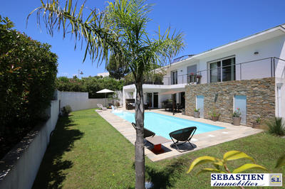 Maison contemporaine - 158 m² - 5 pièces