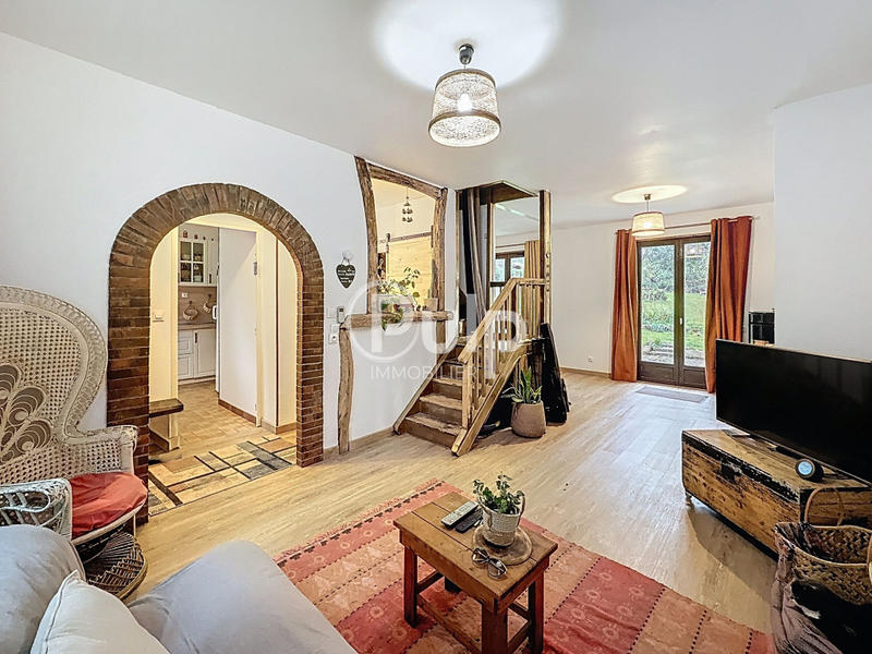 Maison - 91 m² - 7 pièces