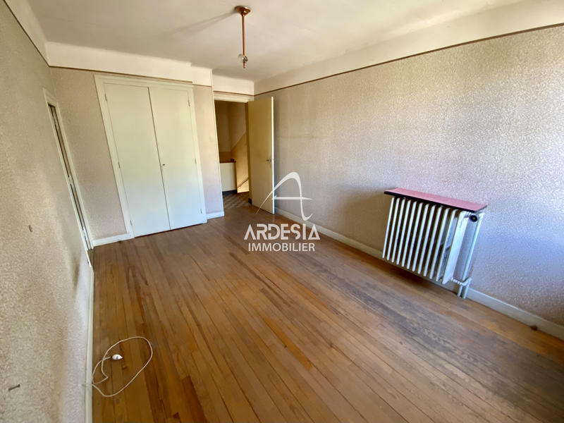 Maison - 137 m² - 7 pièces