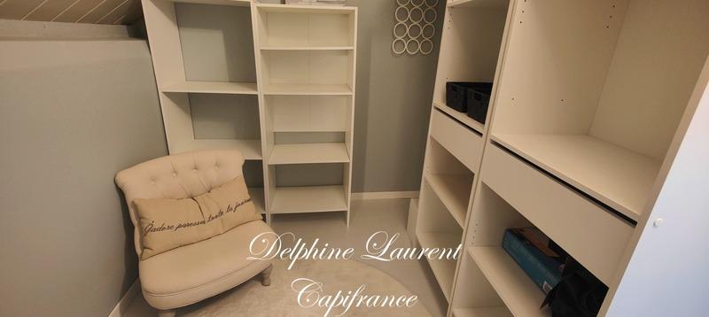 Maison traditionnelle - 232 m² - 7 pièces