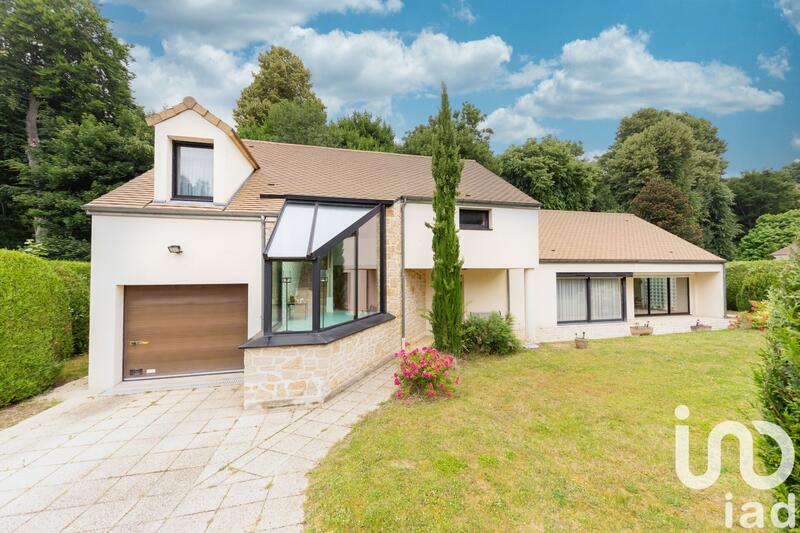 Maison de maîtres - 215 m² - 8 pièces