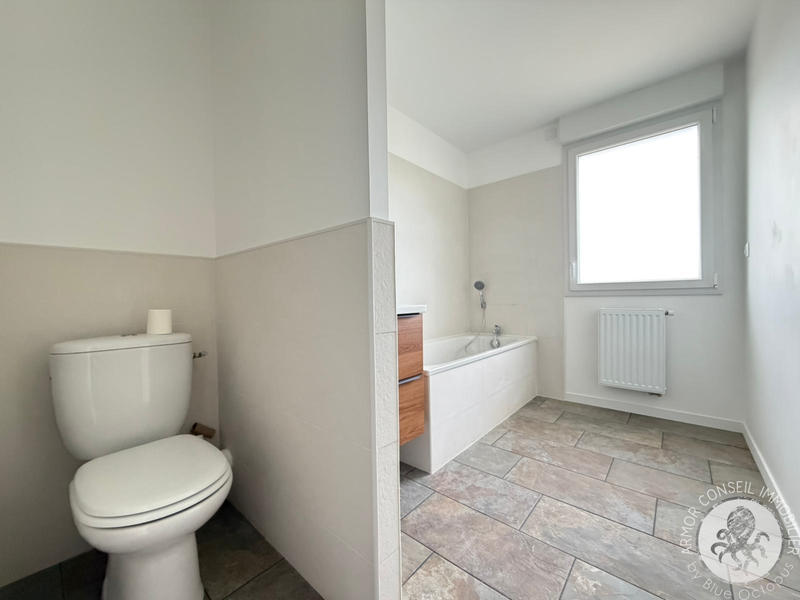 Maison - 80 m² - 4 pièces