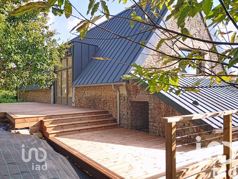 Maison - 210 m² - 7 pièces