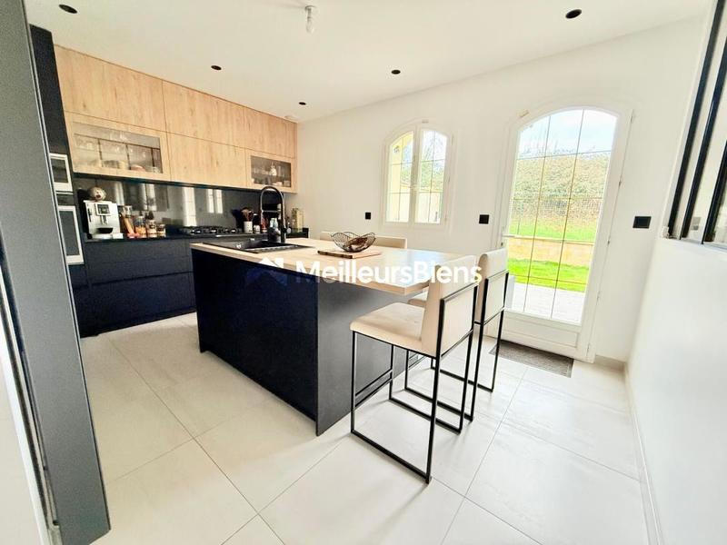 Maison - 190 m² - 7 pièces