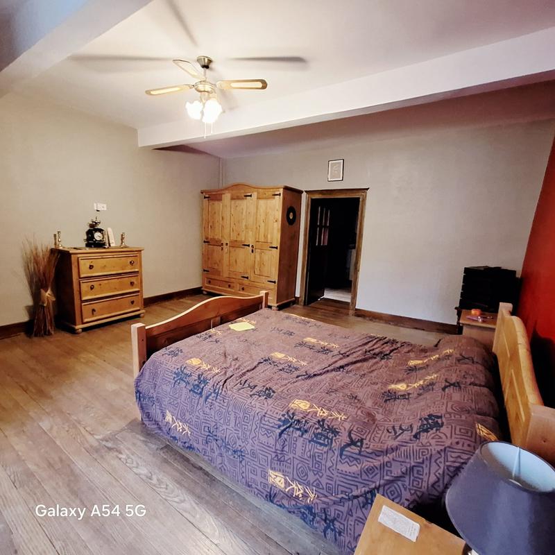 Maison - 300 m² - 11 pièces