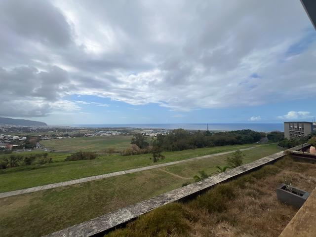 Appartement ancien - 96 m² - 4 pièces