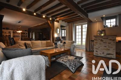 Maison - 204 m² - 6 pièces