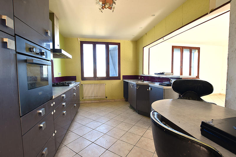 Maison - 148 m² - 8 pièces