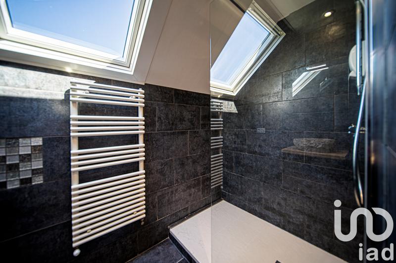 Maison - 190 m² - 4 pièces