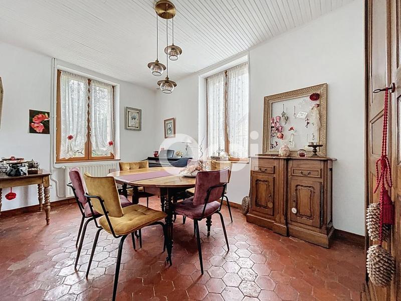 Maison - 121 m² - 6 pièces