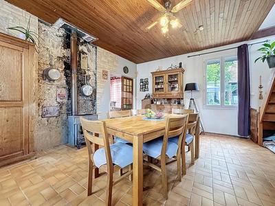 Maison - 142 m² - 5 pièces