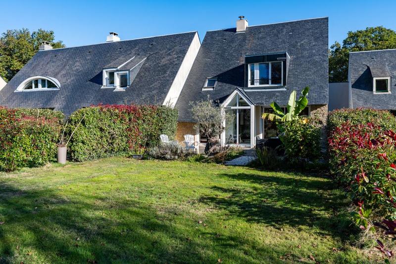 Maison - 94 m² - 5 pièces