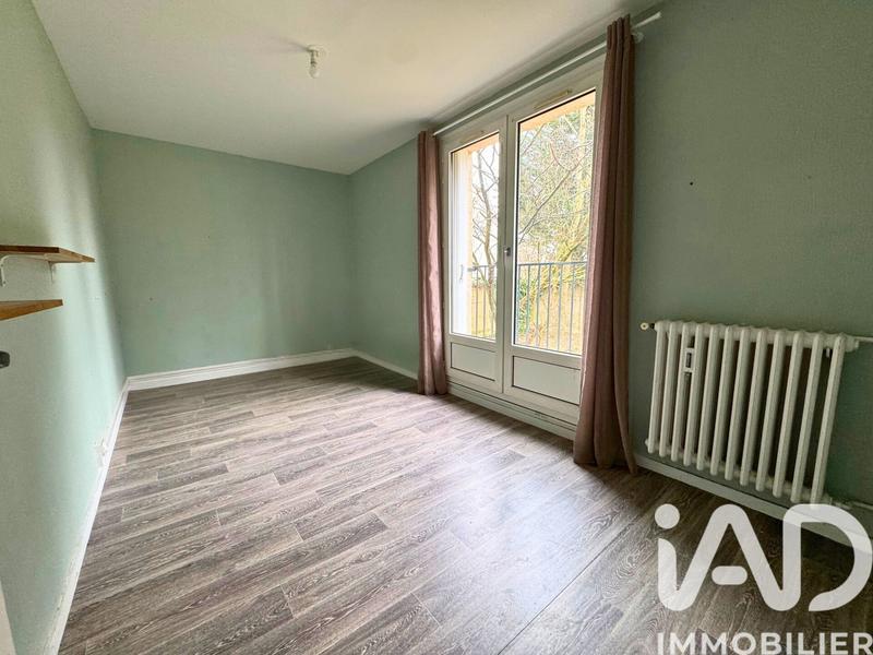 Appartement - 92 m² - 5 pièces