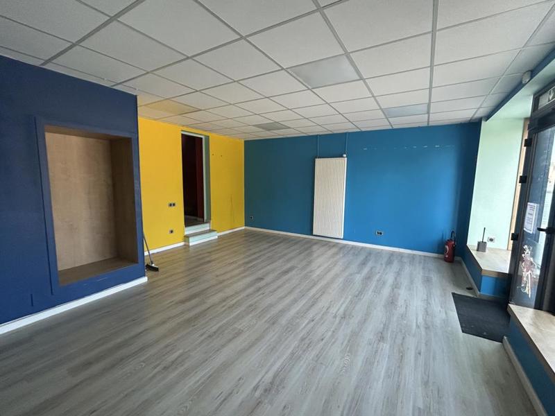 Local commercial - 85 m²