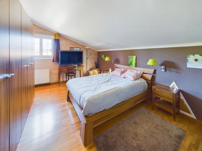 Maison - 172 m² - 5 pièces