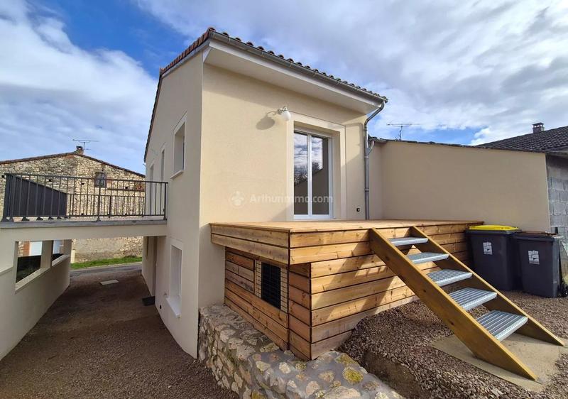 Appartement - 75 m² - 2 pièces