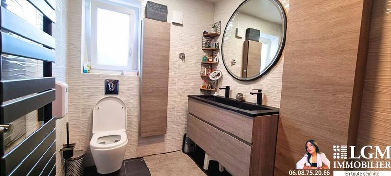 Maison - 200 m² - 6 pièces