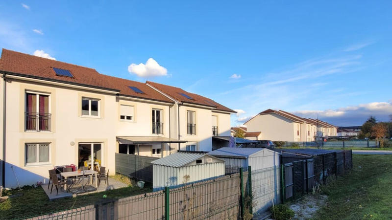 Maison - 80 m² - 4 pièces