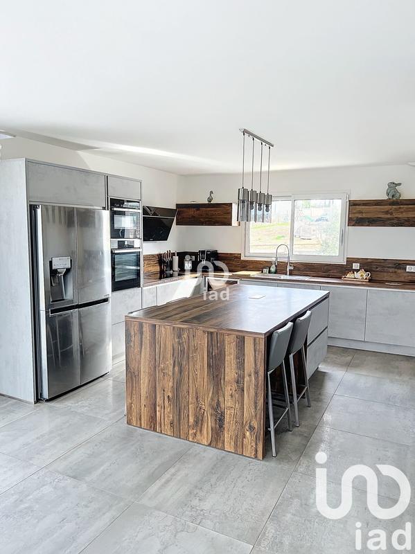 Maison - 146 m² - 6 pièces