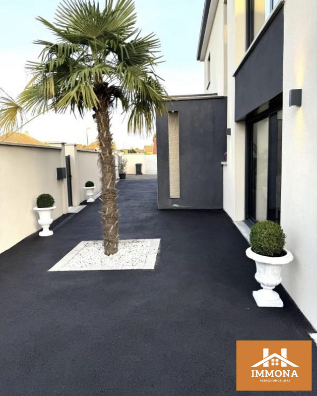 Maison contemporaine - 220 m² - 9 pièces