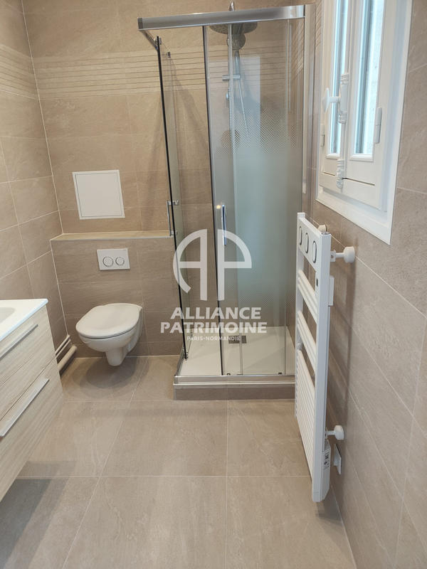 Appartement - 175 m² - 6 pièces