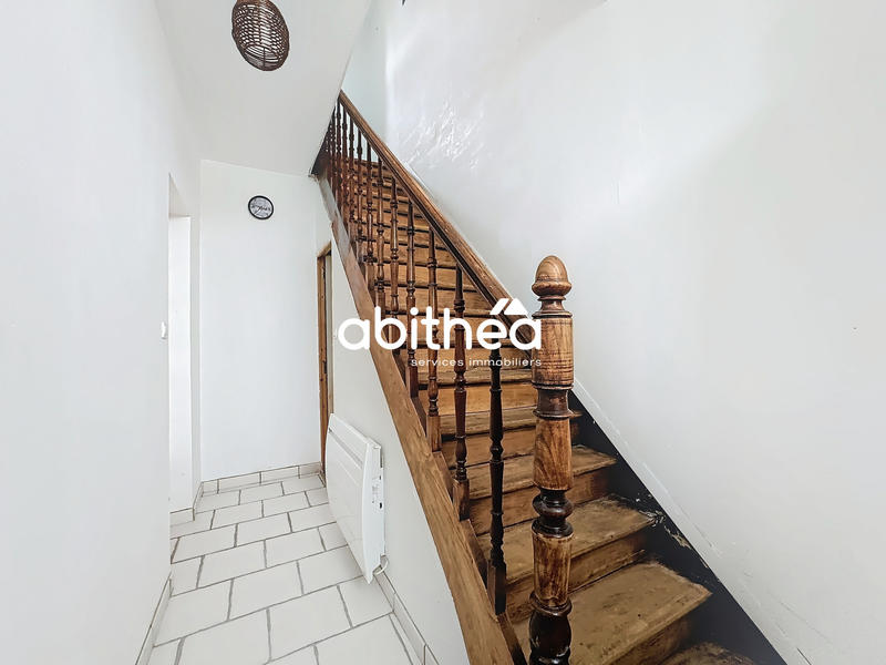 Maison - 99 m² - 4 pièces