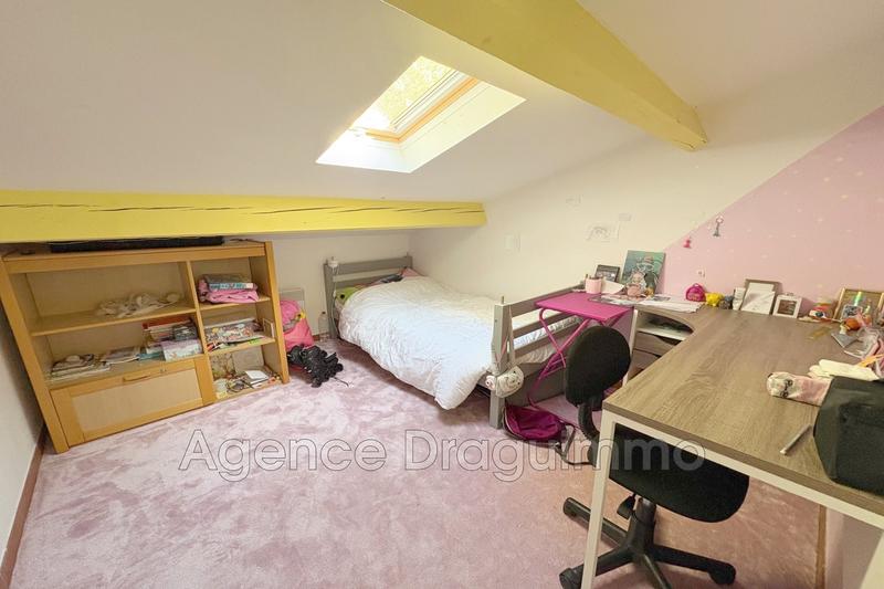 Maison - 185 m² - 8 pièces