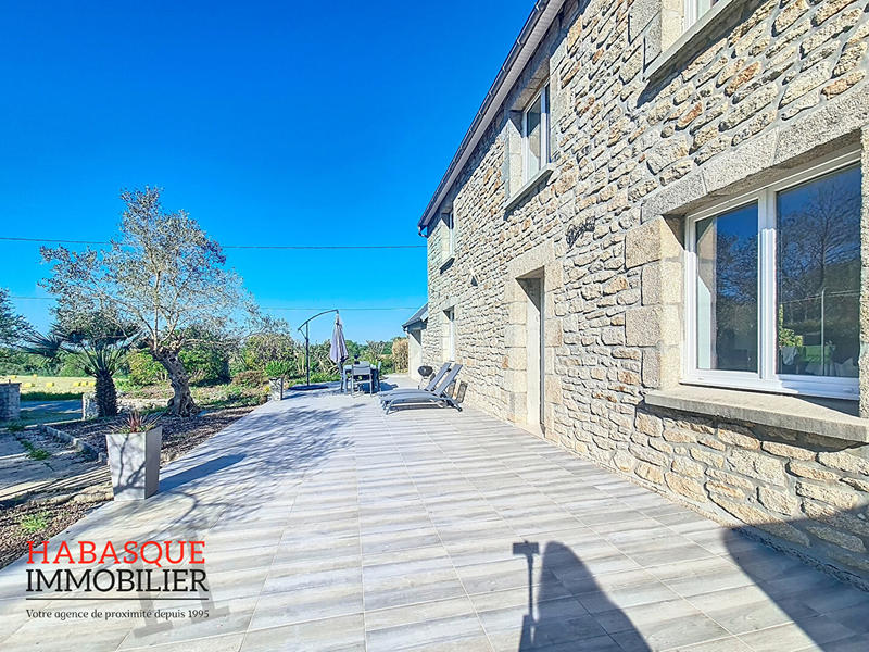 Maison - 143 m² - 6 pièces