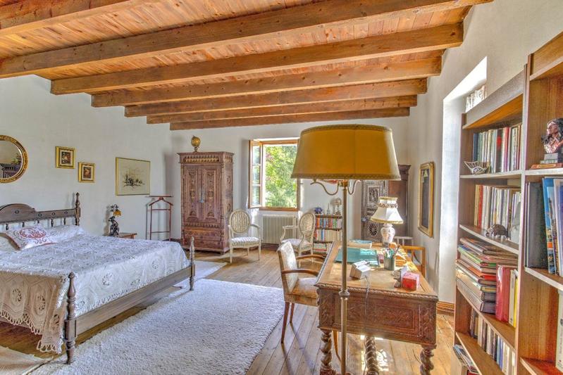 Maison en pierre - 192 m² - 6 pièces