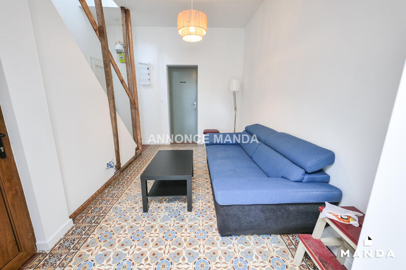 Chambre - 10 m² - 5 pièces