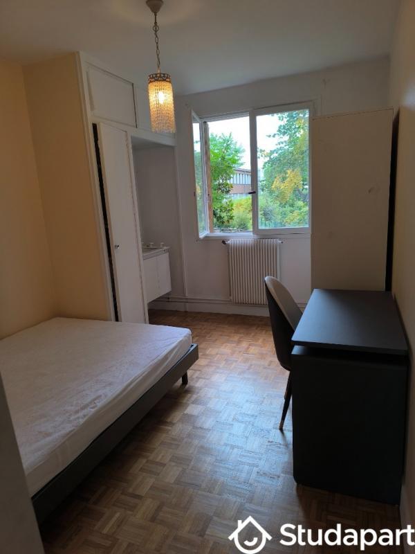 Chambre - 10 m² - 1 pièce