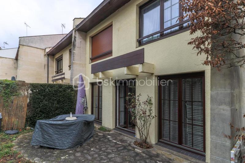 Maison - 86 m² - 4 pièces