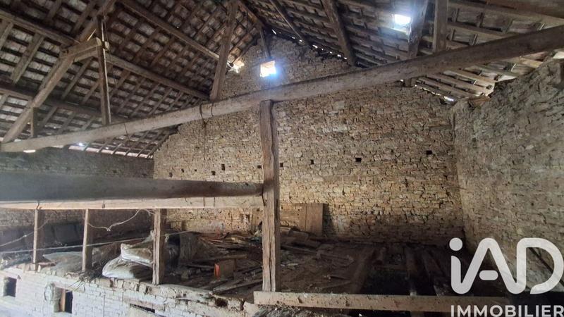 Maison de village - 250 m² - 2 pièces