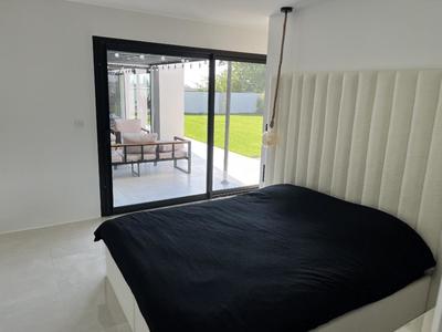 Pavillon - 183 m² - 6 pièces